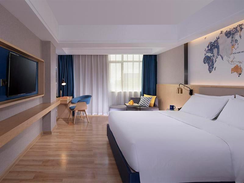 Kyriad Marvelous Hotel Dongguan Changan Light Rail Station Exterior photo